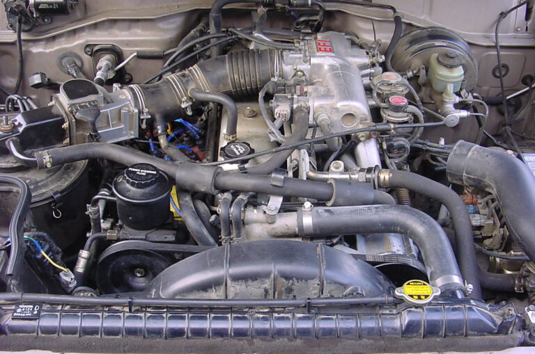 Changing Drive Belts on a 3FE Powered Toyota FJ80 Land Cruiser